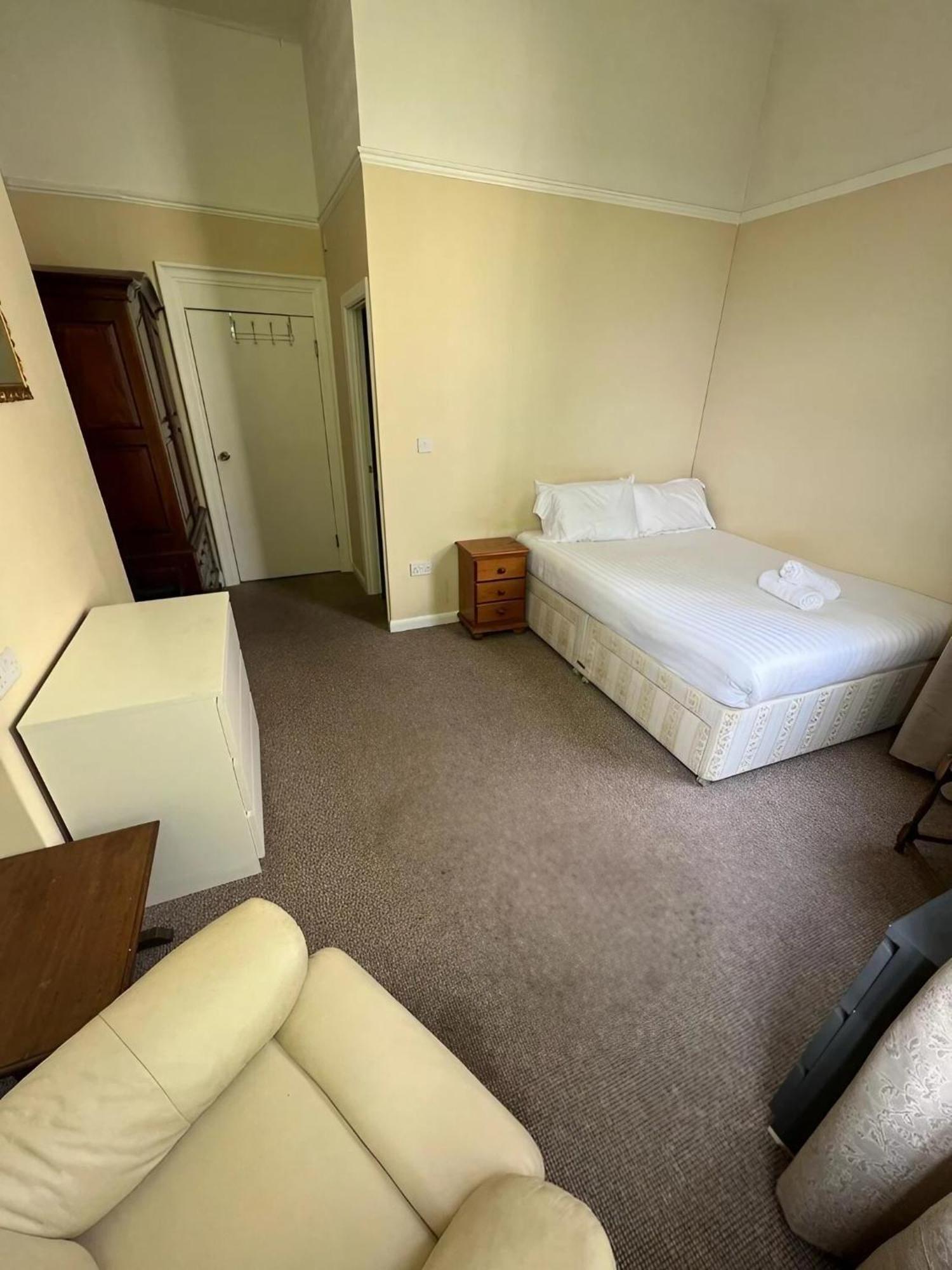 Crofton House Hotel Torquay Oda fotoğraf
